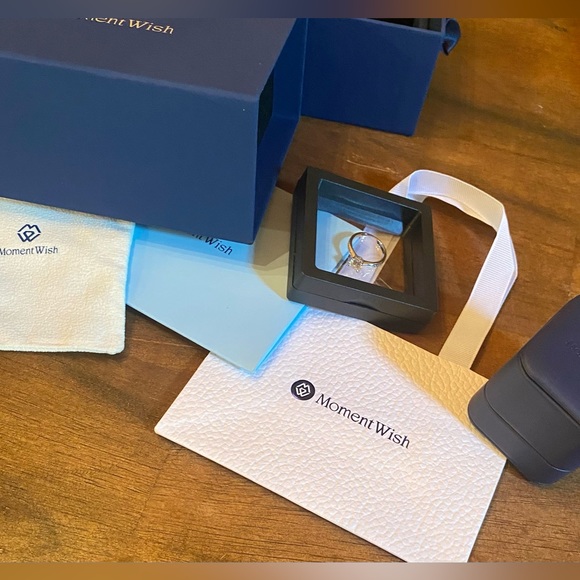 🌟MomentWish 1 Carat Moissanite Engagement Ring🌟  NIB - Picture 12 of 15